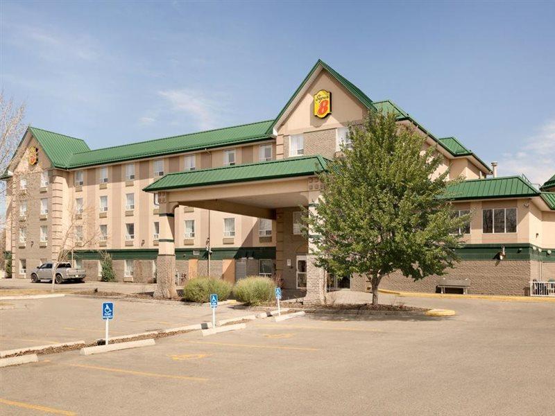 Super 8 By Wyndham Calgary Shawnessy Area Otel Dış mekan fotoğraf