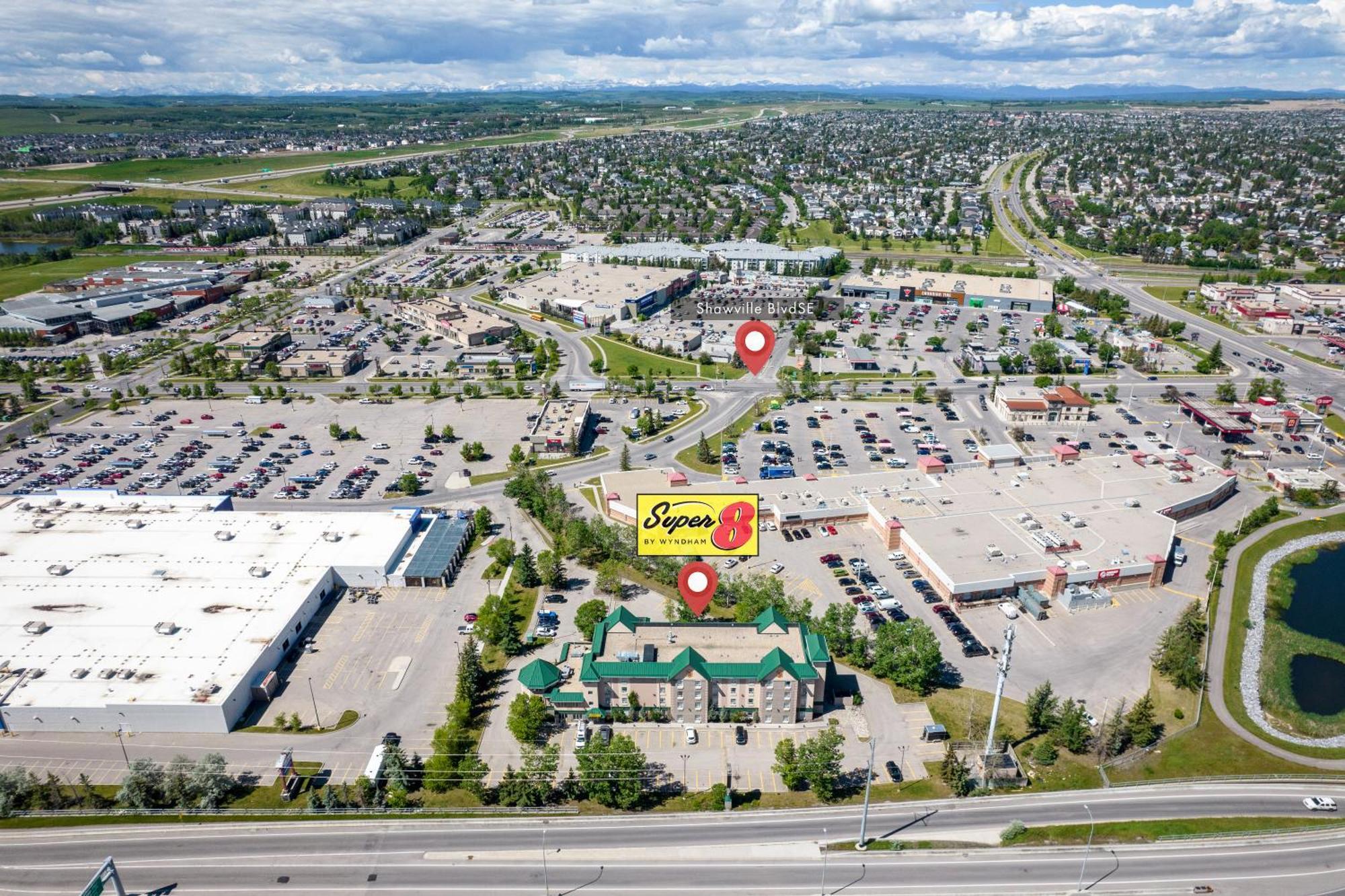 Super 8 By Wyndham Calgary Shawnessy Area Otel Dış mekan fotoğraf